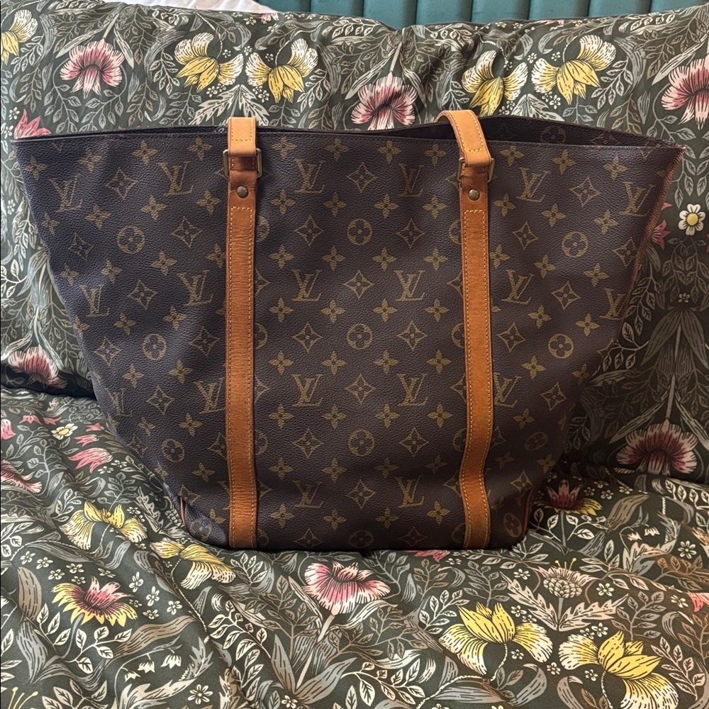 Louis Vuitton Shopping Sac Monogram Tote - Picture 2 of 13